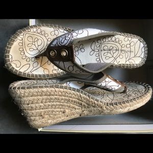 Wedge flip flops